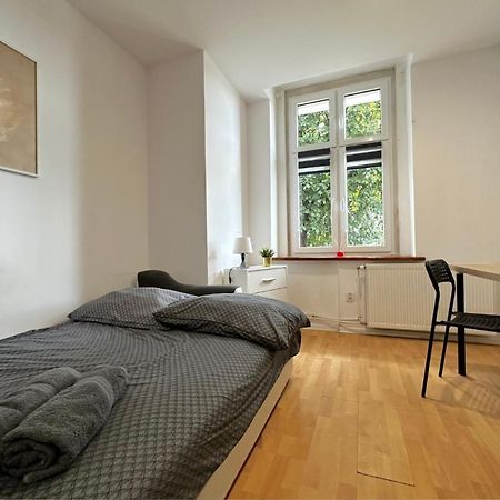 Leaf Room - 20 Minutes To Gdansk Old Town & Seaside Екстериор снимка